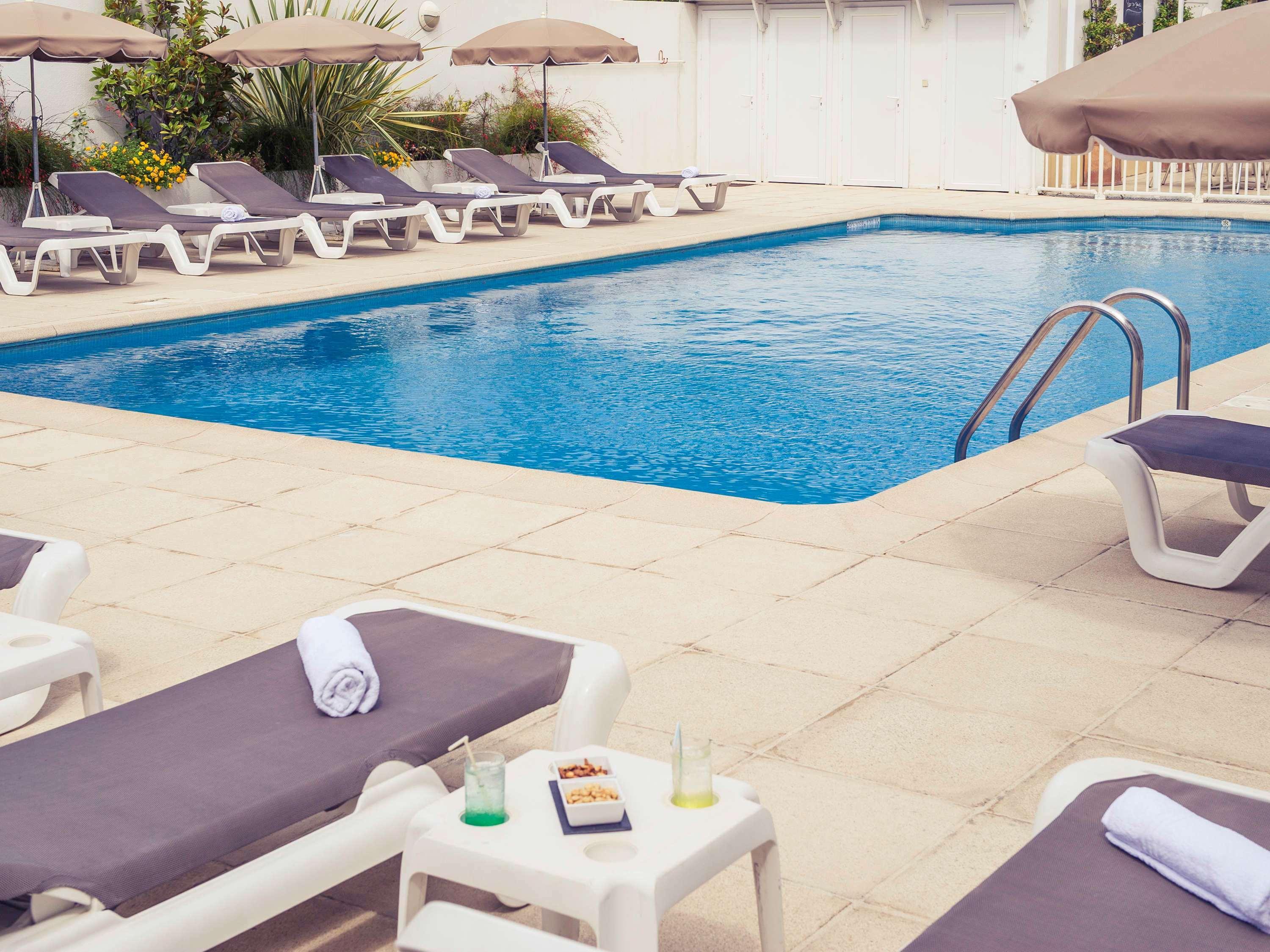 Hotel Ibis Styles Cap 3000 Aeroport 3*